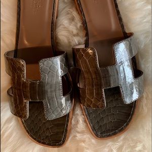 Hermes Grey Sandals Size 38 US 8 !